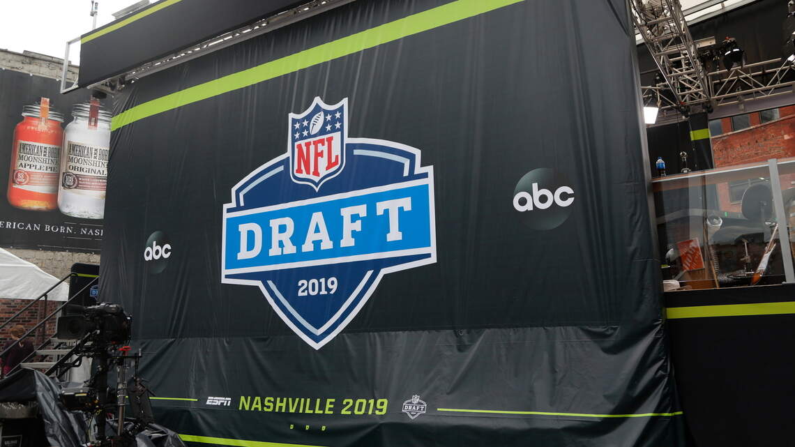 Raiders mock drafts: One last look at who could be wearing silver and black soon