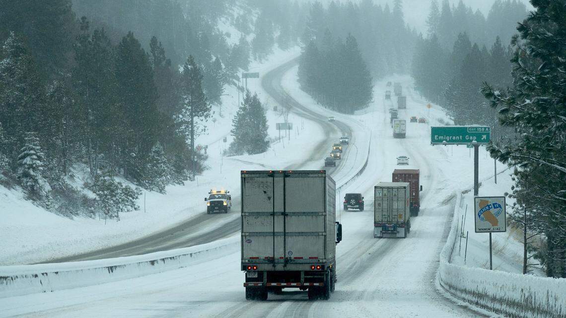 More snow on the way to California. When are tire chains required in mountains?