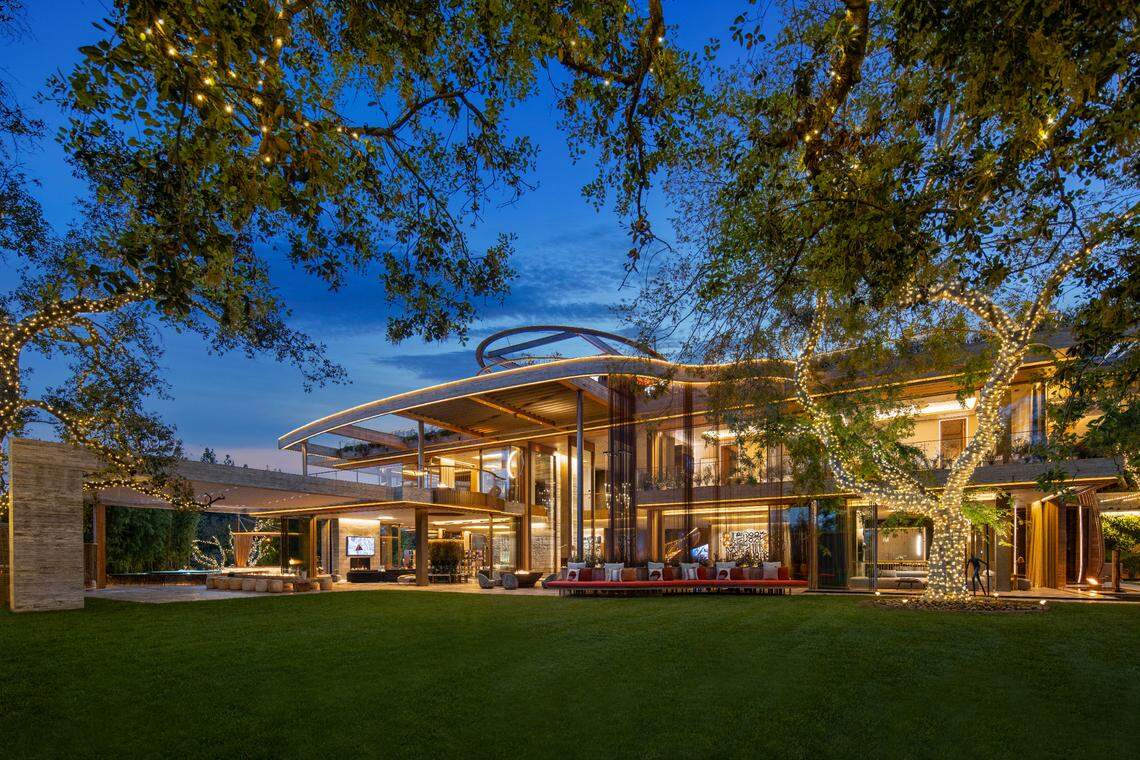 The 35,000-square-foot, 1.3-acre Siena Villa estate for sale for $177 million.