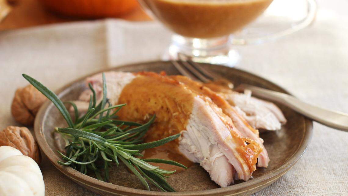 Regardless of how you cook the turkey, experts say to make sure you let it sit, undisturbed, on a cutting board or platter for at least 30 minutes before carving. The gravy, however, is the key ingredient.