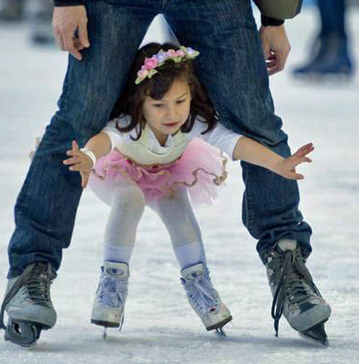 Daniel Karsh-Franco of Sacramento skates with his daughter Sofia Karsh-Franco, cq, age 5 on Monday, January 20, 2014.