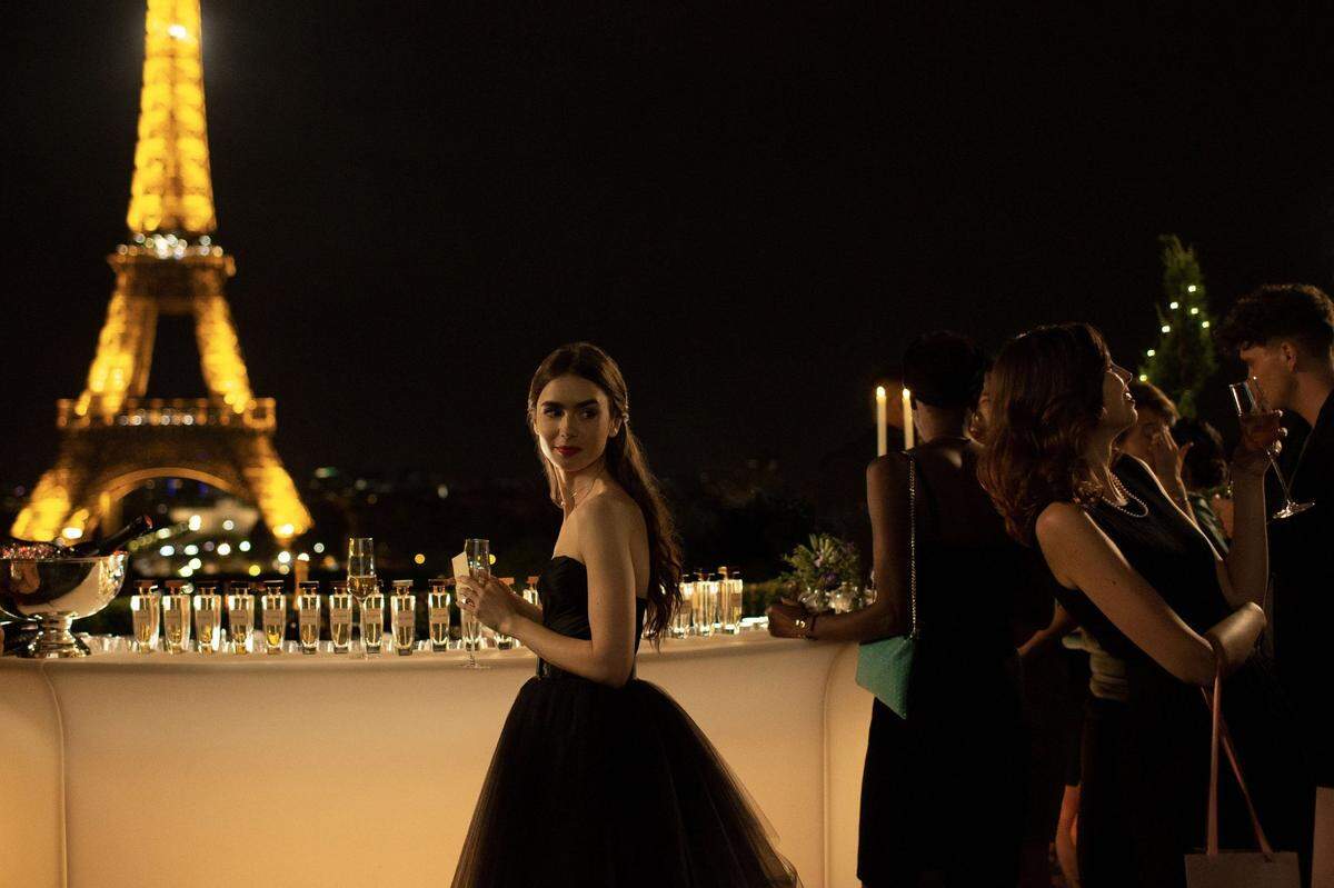 Lily Collins stars in “Emily in Paris.” (Carole Bethuel/Netflix/TNS)