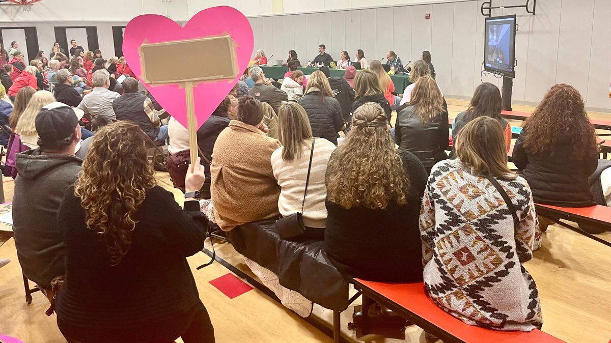 Nearly 100 community members attend an Auburn Union School District board meeting on Wednesday, Feb. 14, 2023, to show support for Trustee Jamie Ross.