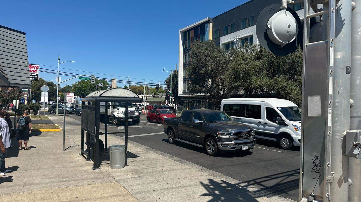 A train crossing malfunction halted traffic near Broadway and 19th Street in Sacramento on Tuesday morning.