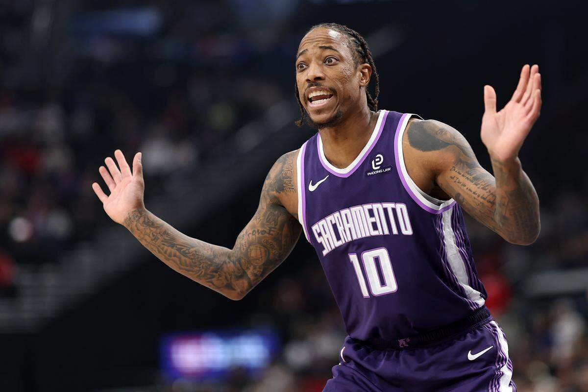 DeMar DeRozan of the Sacramento Kings reacts against the Los Angeles Clippers during the first quarter at Intuit Dome on Dec. 30, 2025 in Inglewood.