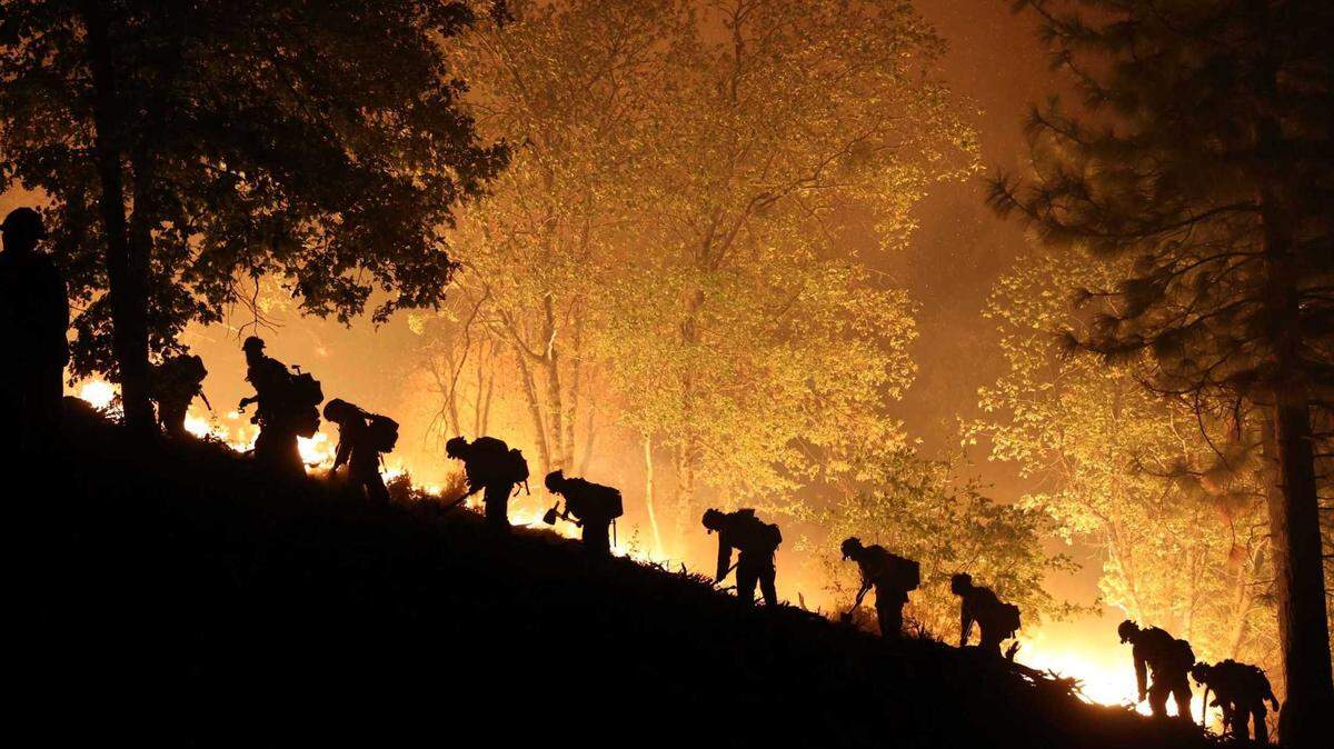Mosquito Fire containment begins as crews dig deep to battle growing California blaze