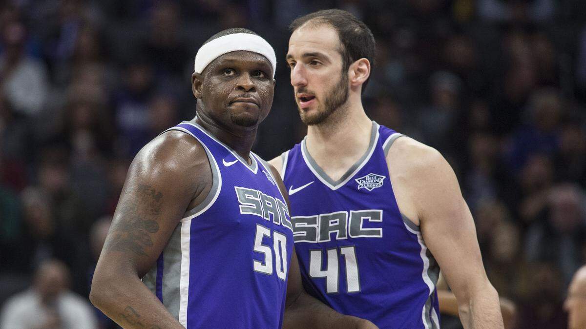 Zach Randolph, left, and Kosta Koufos are two veterans on a Kings roster loaded with young players.