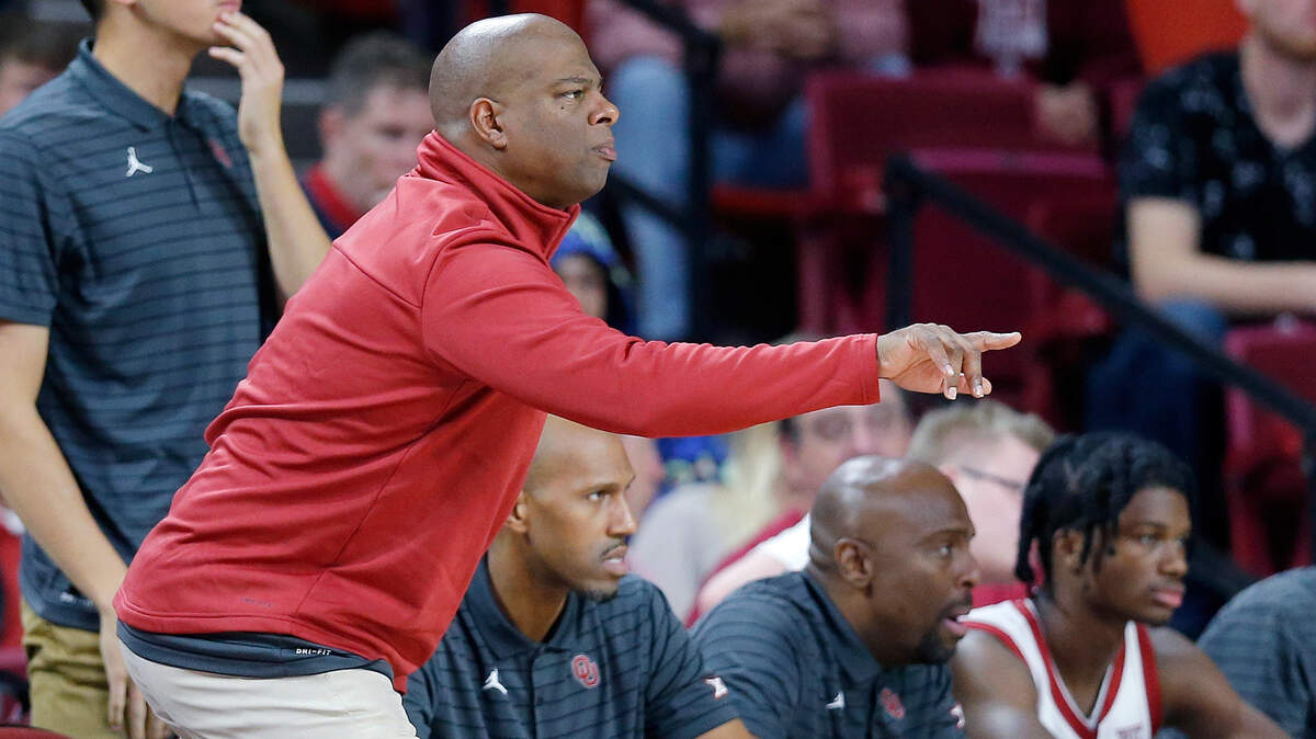 Oklahoma assistant coach David Patrick will be the 15th men’s basketball coach at Sacramento State, the school announced Tuesday morning.