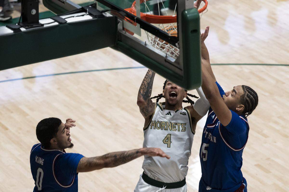 Sacramento State guard Jahni Summers (4) shoots during a game between Sac State and Presbyterian at Hornet Pavilion in Sacramento on Sunday, Nov. 16, 2025.