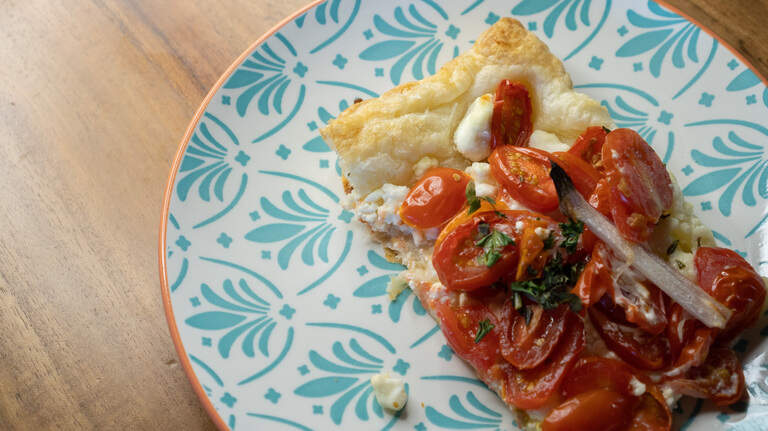 This Provencal Chevre Tart recipe uses cherry tomatoes, lots of herbs for a delicious meal