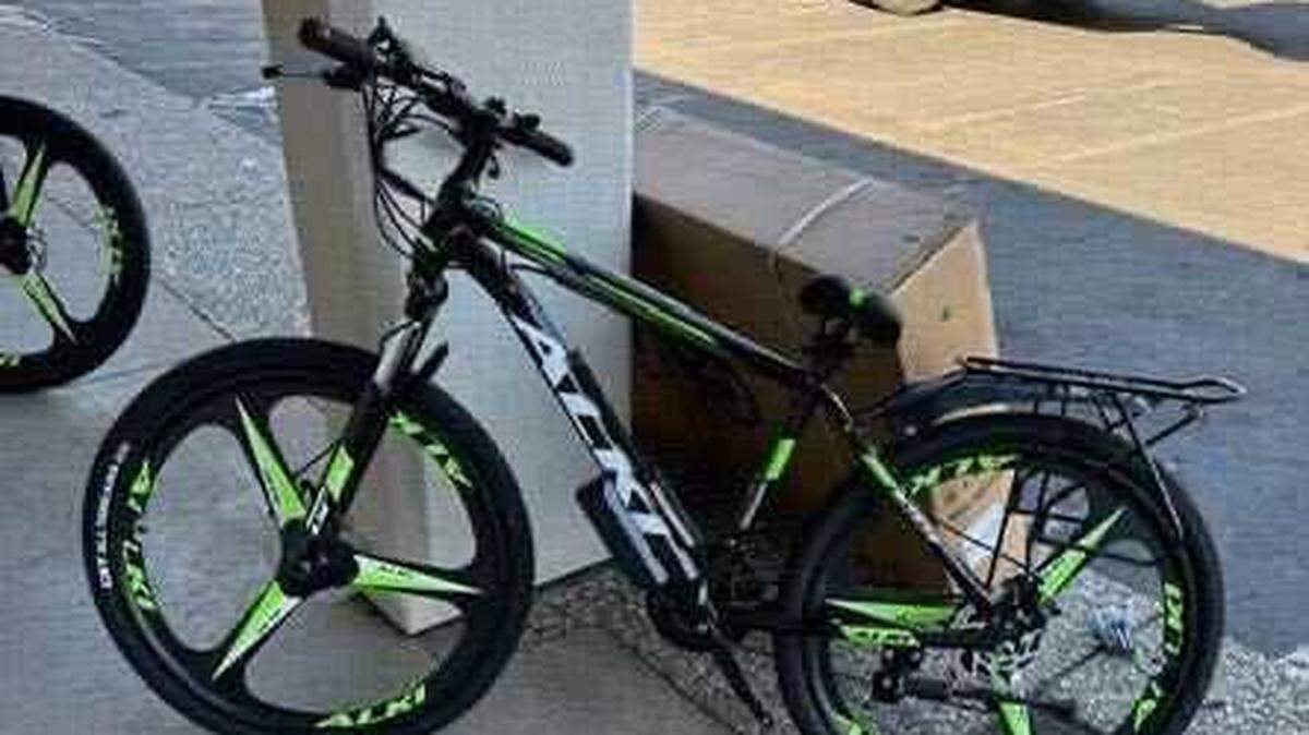 The Sacramento County Sheriff’s Office is looking for the public’s help to find about 100 custom motorized bicycles stolen from a North Highlands business.