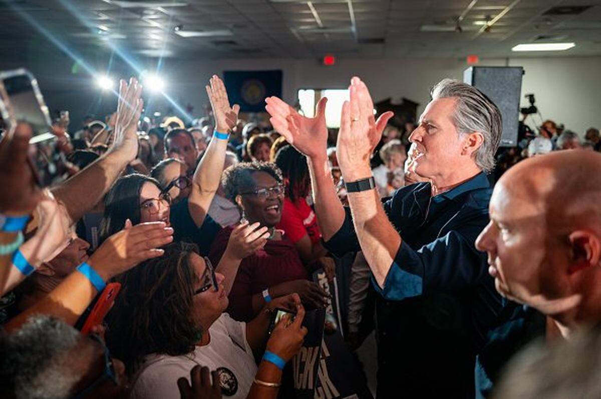HOUSTON, TEXAS - NOVEMBER 08: California Gov. Gavin Newsom greets attendees at the conclusion of a rally on November 08, 2025 in Houston, Texas. Gov. Newsom rallied with Democratic lawmakers just days after the passage of California's Proposition 50 to counter Gov. Greg Abbott and Texas Republicans' redistricting efforts. (Photo by Brandon Bell/Getty Images)