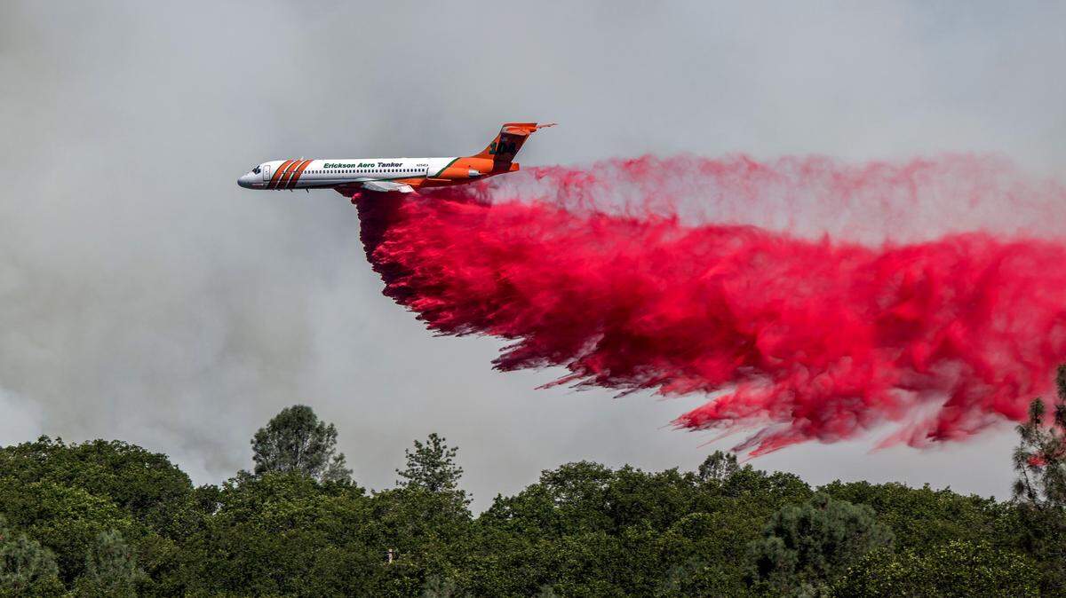 Park Fire explodes in California to 120,000 acres as residents near Chico escape flames