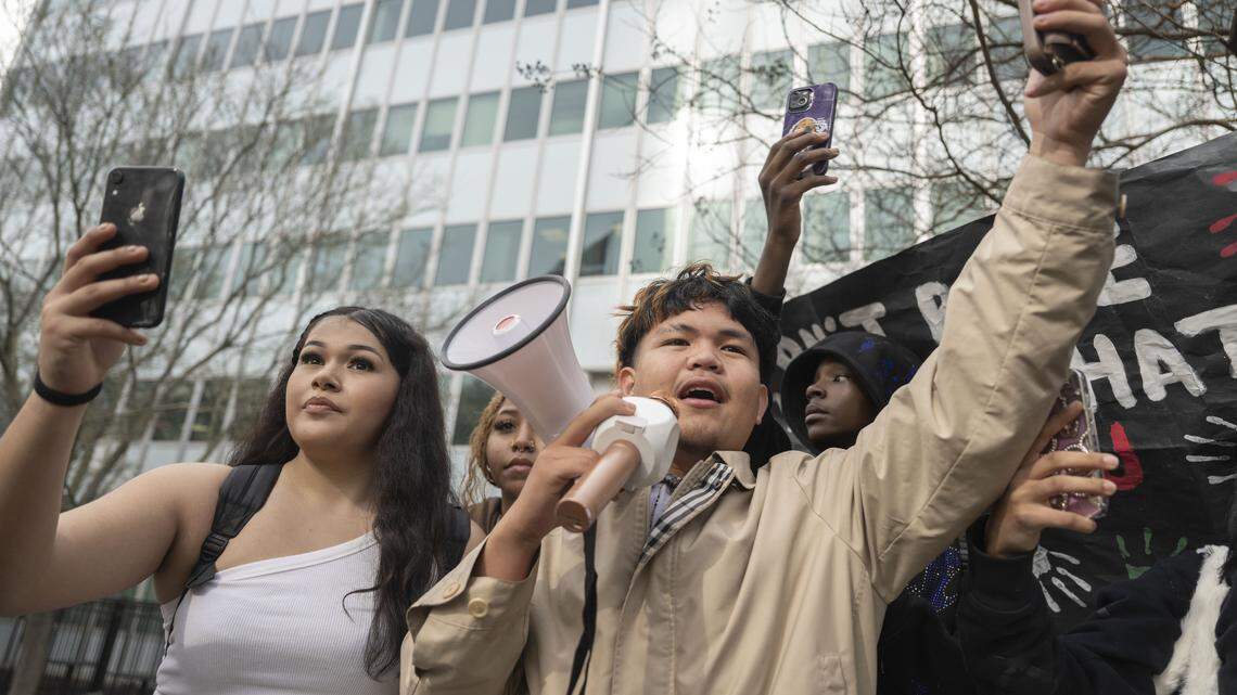 Young people in Sacramento: Why aren’t our city leaders fighting ICE? | Opinion