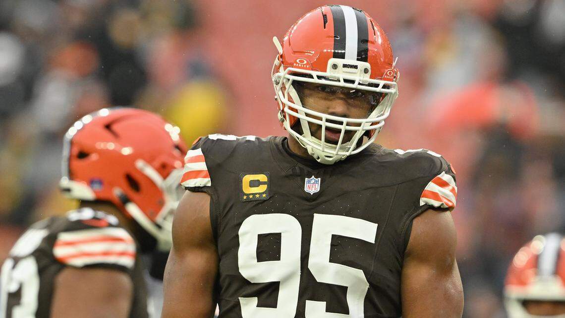 How the Myles Garrett trade illustrates the difference between 49ers and Rams