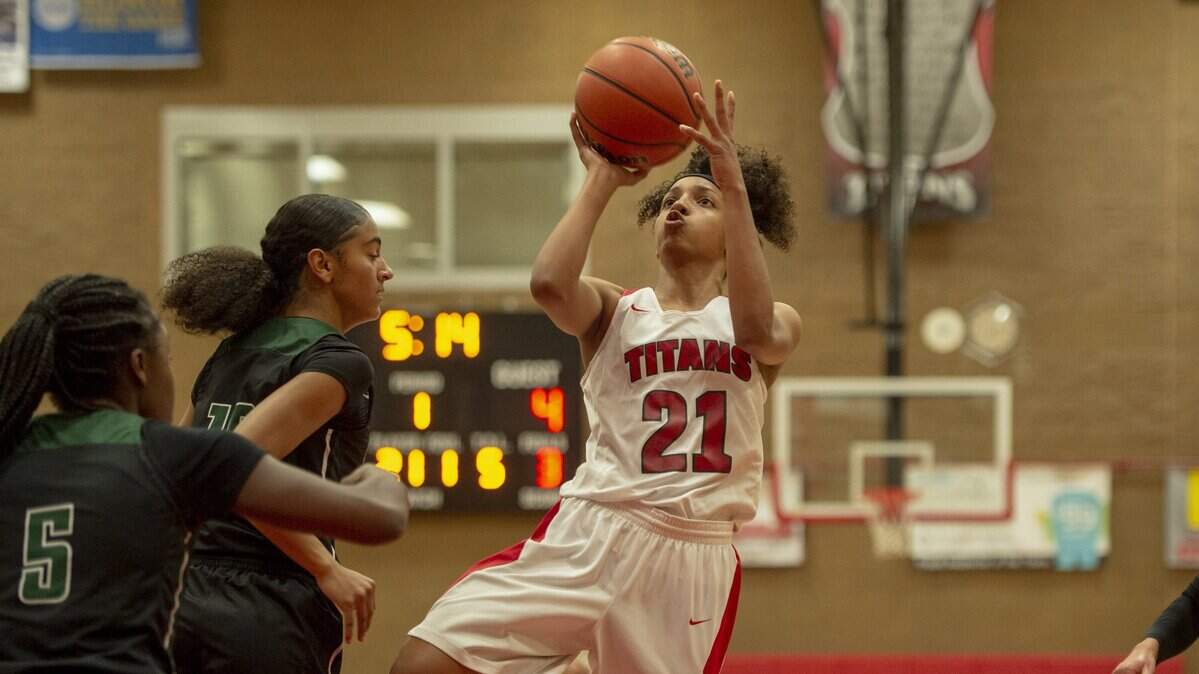 Antelope guard Jzaniya Harriel shoots against Granite Bay in a 2019 playoff game. The Bee’s Girls Basketball Player of the Year two years running has committed to Stanford.