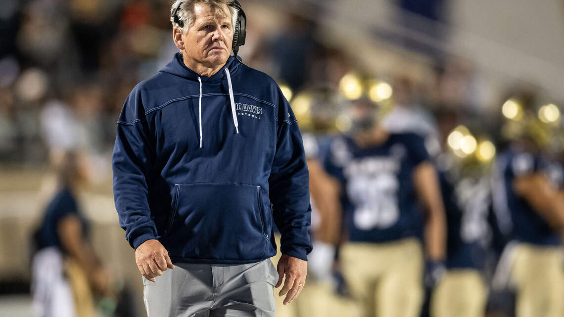 College football: No. 12 Weber State tops tough-luck UC Davis