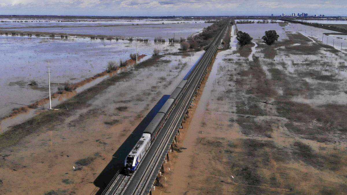 Amtrak Capitol Corridor train travels west to the Bay Area leaving Sacramento on Wednesday, Feb. 20, 2019 near the Causeway.