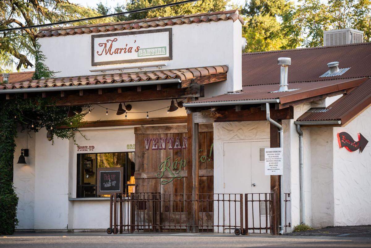 Maria’s Cantina is a well-known Mexican restaurant with a spacious dining room and patio that’s heavy on rustic charm — stone floors and countertops, exposed wood beams.