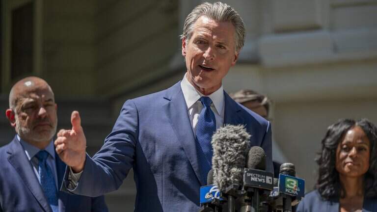 Newsom brushed off the price of a special election. Experts say it’ll cost $200M