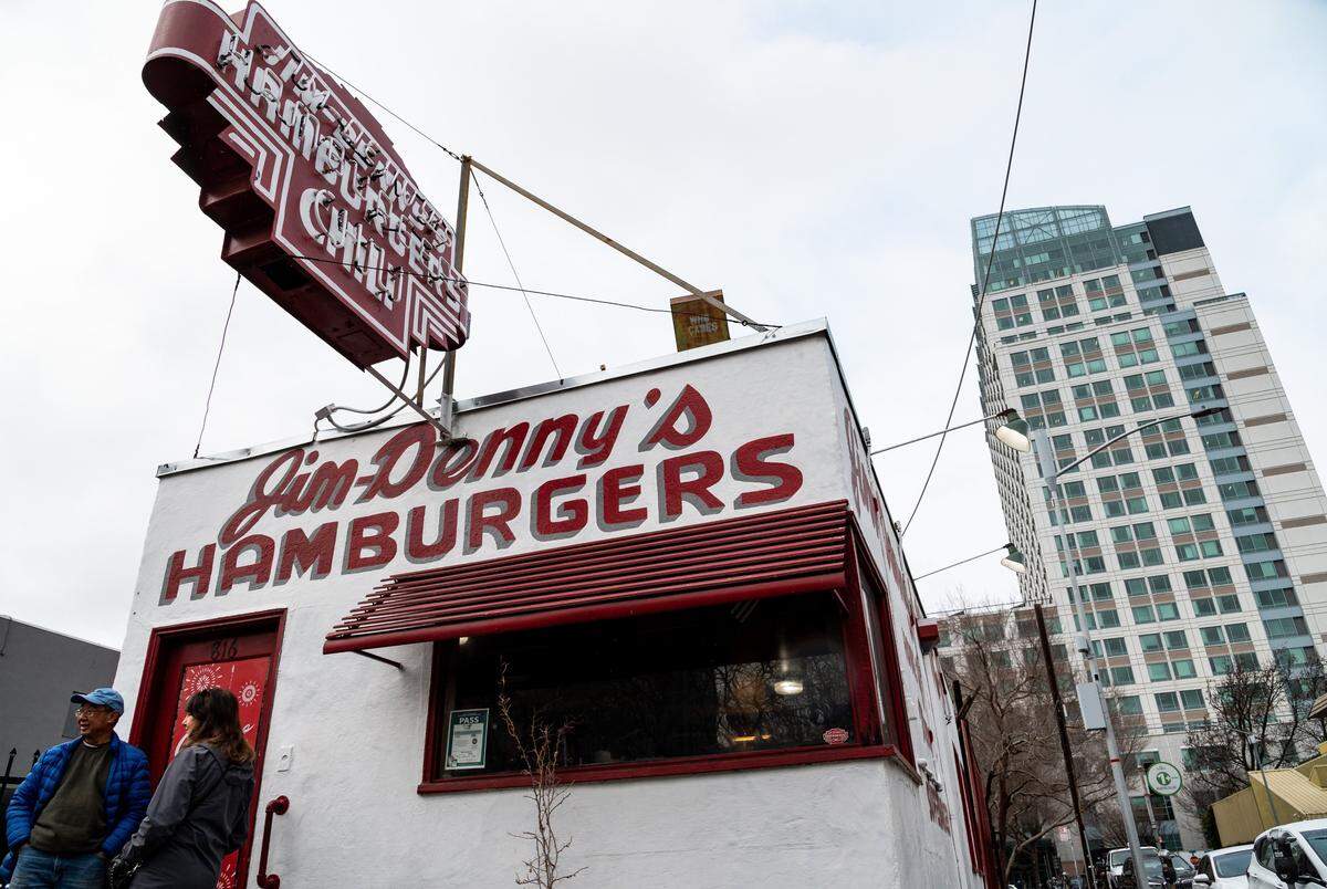 Customers wait outside Jim-Denny’s during the lunch rush in 2020, days before the original Sacramento diner closed after 85 years. The landmark reopened in 2023 under new ownership, but its owner said the diner would shut down again after the landlord served her an eviction notice.