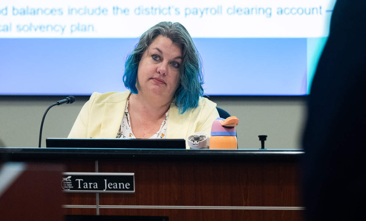 Sacramento City Unified School Board President Tara Jeane listens as a member of the Fiscal Crisis and Management Assistance Team reviews Sacramento City Unified School District’s financial situation during a meeting at the Serna Center on Thursday.