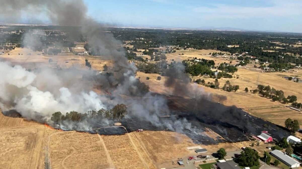 Consumnes Community Service District Fire Department responded to a grass fire that burned 80 acres on Saturday June 14, 2025. Courtesy of Sacramento Metropolitan Fire District