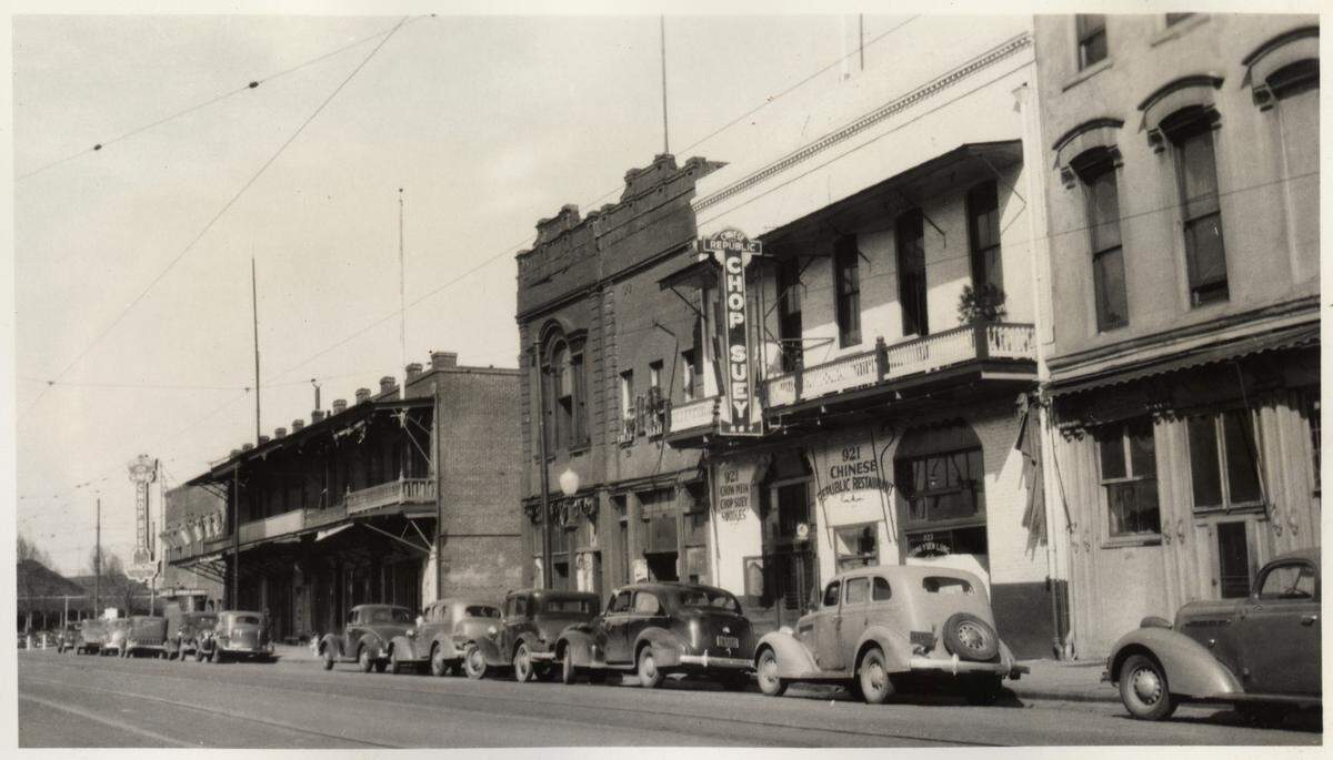 Two Chinese restaurants on the 300 block of J Street in Sacramento advertise chop suey in 1938.