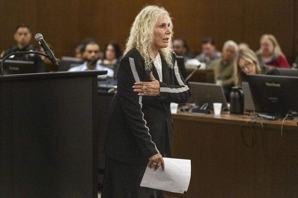 Defense attorney Linda Parisi, gives her opening statement during the trial of the K Street mass shooting suspects at the Tani Cantil-Sakauye Sacramento Courthouse on Tuesday, April 21, 2026. Parisi is defending murder suspect Dandrae Martin.