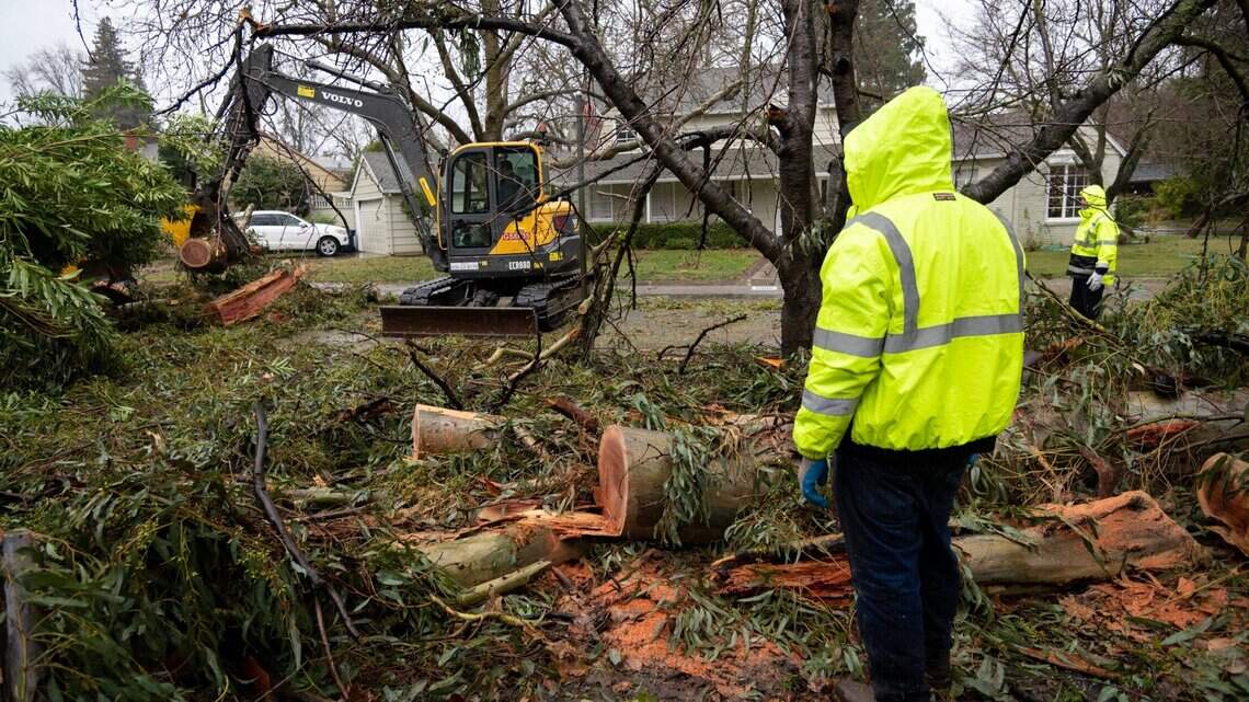 California provee fondos de asistencia por tormentas a habitantes indocumentados