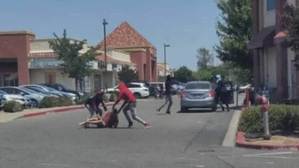 Sheriff: Deputies arrest 2 juveniles on robbery charges | Sacramento Bee