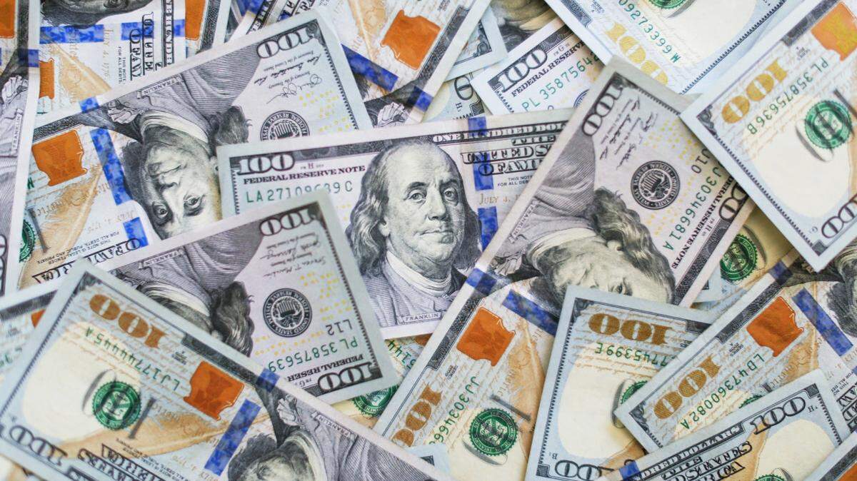 A California couple stole patients’ identities and opened credit cards in their names in a fraud scheme, feds say.