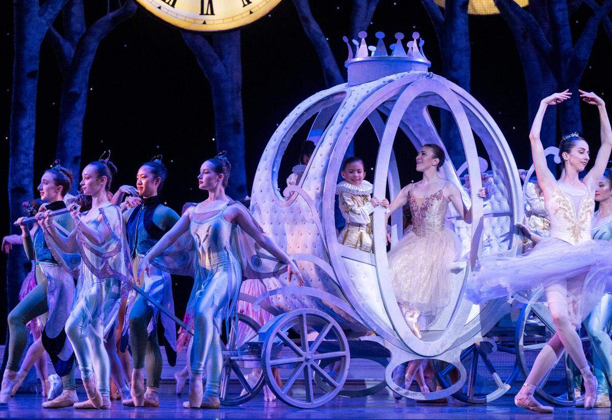Cinderella (Michelle Katcher) rides in carriage to the ball in a Sacramento Ballet dress rehearsal for Cinderella on Thursday. The ballet runs through Sunday at the SAFE Credit Union Performing Arts Center.