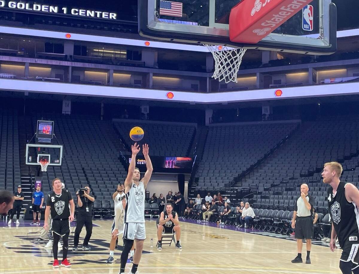 Jimmer Fredette shoots the game-winning free throw at the 3x3 International Cup on Sunday, Oct. 1, 2023.