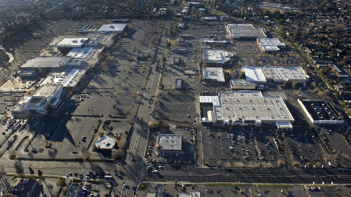 An aerial view shows Sunrise Mall and surrounding shopping areas along Greenback Lane near Sunrise Boulevard in Citrus Heights on Thursday, December 26, 2013. Sacramento investor Ethan Conrad recently purchased the closed Sears store on the site.
