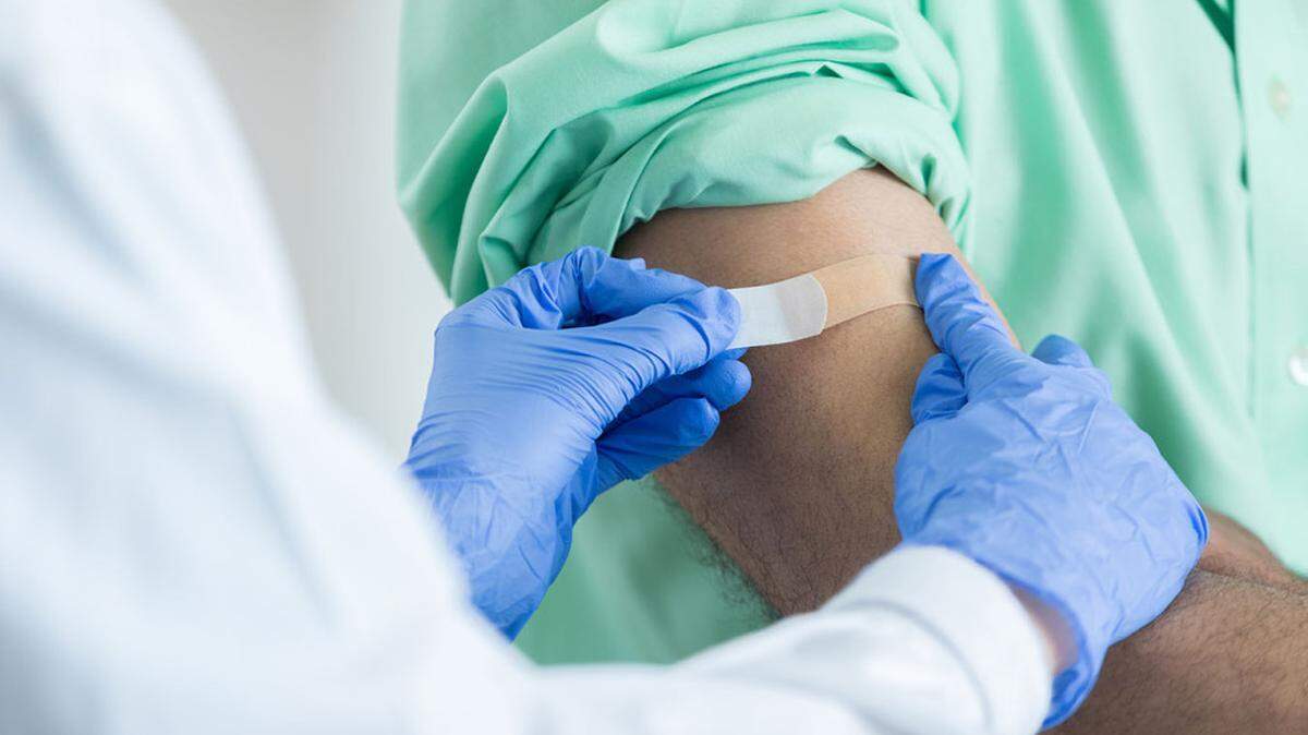 Sacramento-area pharmacies and clinics have announced that flu vaccines are now available.