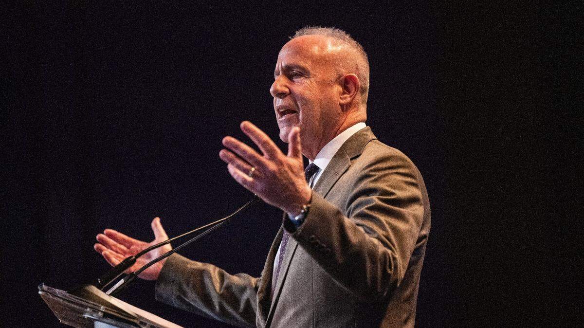 Sacramento Mayor Darrell Steinberg speaks at the State of Downtown breakfast on Tuesday at the SAFE Credit Union Convention Center. “This year’s State of Downtown is an opportunity to further accelerate the downtown of the future,” Steinberg said. “A place were people work, live and go to for entertainment.”