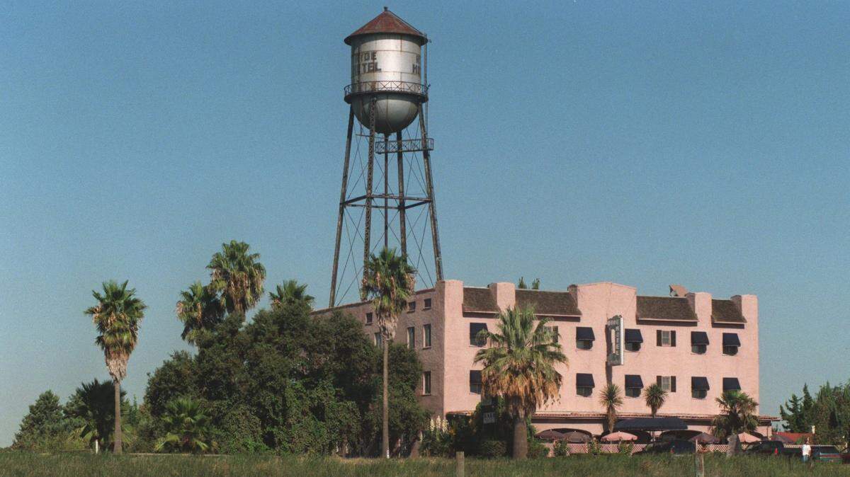 The Ryde Hotel located along the Sacramento-San Joaquin Delta, seen in September 1997. Hotel employees say dozens of peacocks that frequent the premises have disappeared and are suspected to have been stolen.