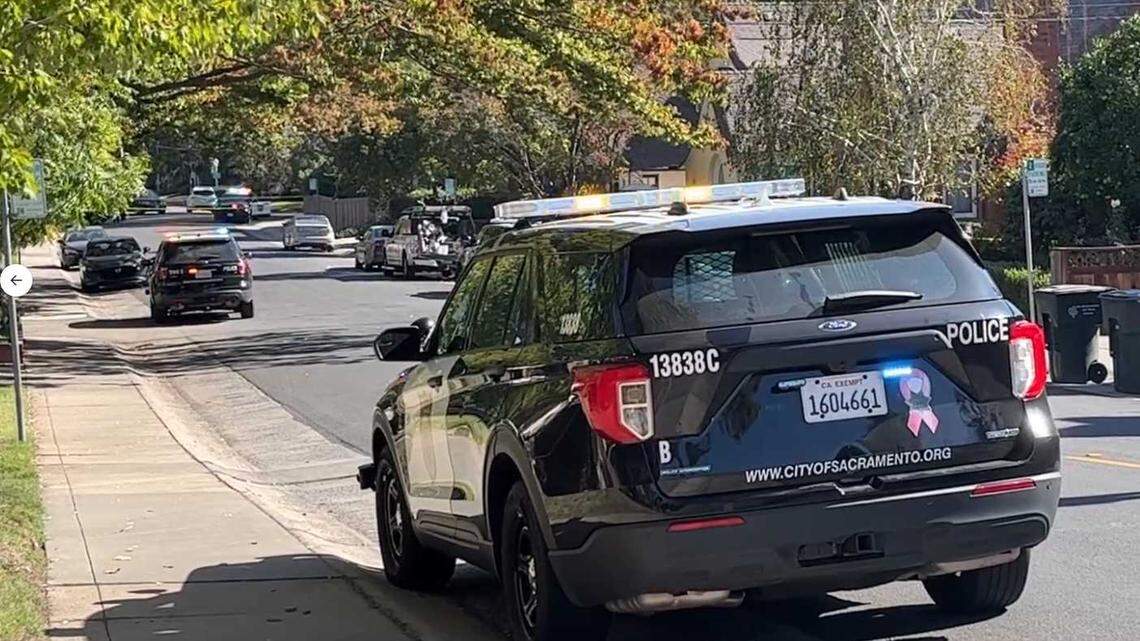 Sacramento Police are on scene at a homicide Thursday, Oct. 20, 2022, near 39th and N streets in East Sacramento.