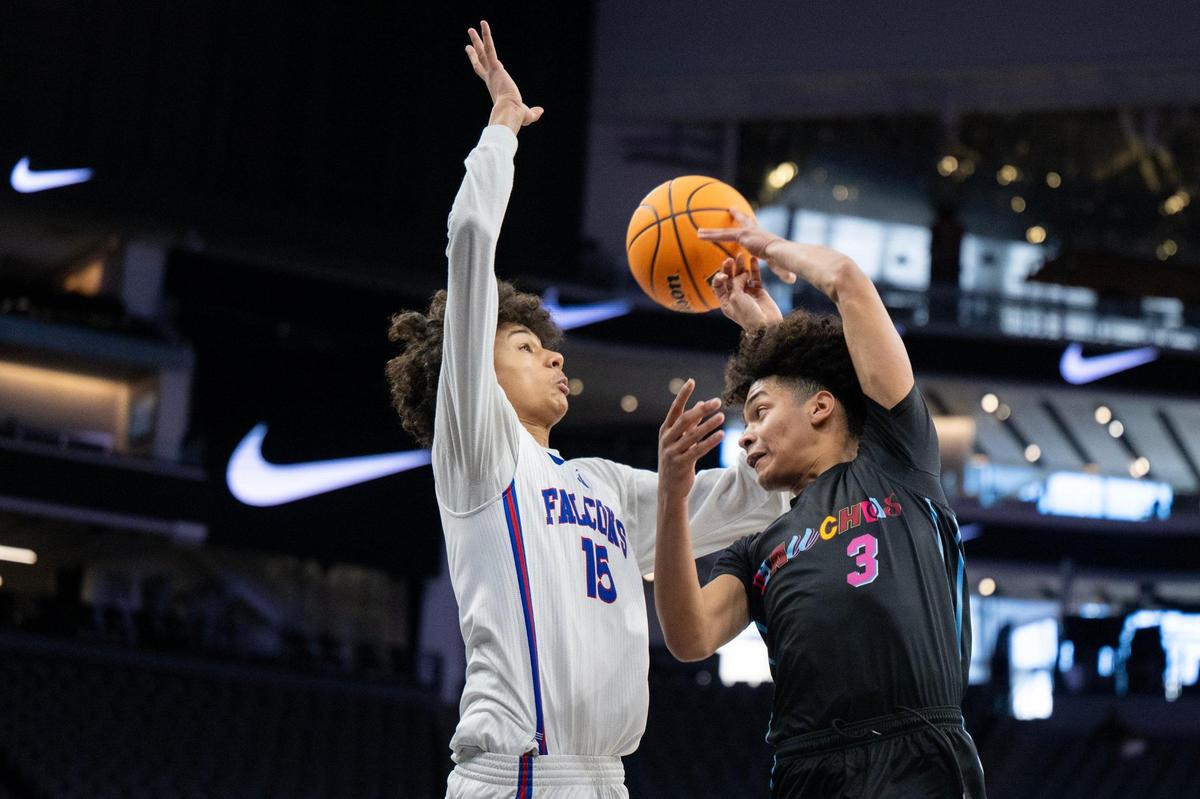 The El Capitan Gauchos’ Elias Ruiz (3) makes an over the head pass as the Christian Brothers Falcons’ Ezra Rielly (15) defends in the first half of the CIF Sac-Joaquin Section Championship Division III championship on Friday, Feb. 28, 2025, at Golden 1 Center.