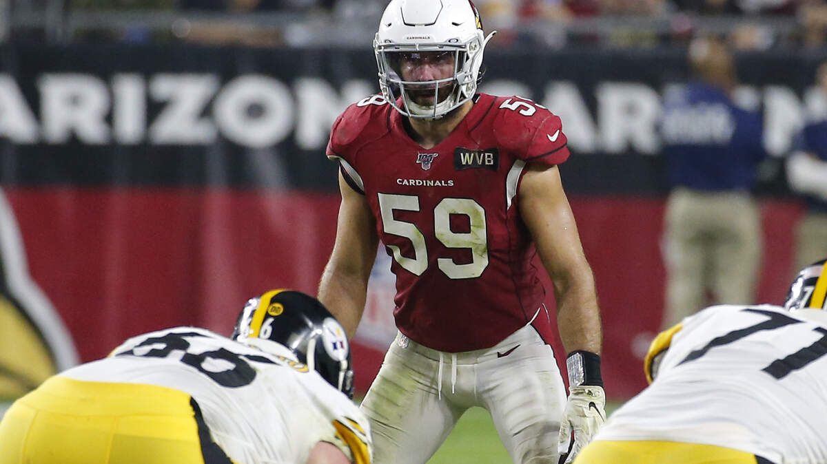 Arizona Cardinals linebacker Joe Walker signed with the San Francisco 49ers on Monday.