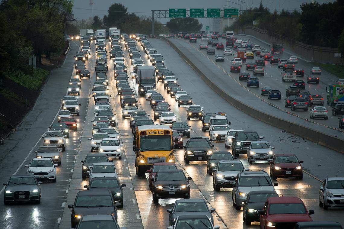Vehicles drive eastbound on Highway 50 through a rainy morning commute on Thursday March 22, 2018 in Sacramento.