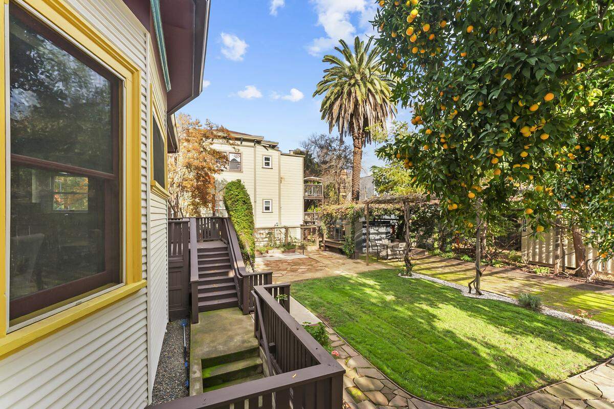 Your own park in the backyard? The yard at 1301 D Street has a bocce court, garden, grapevines, orange tree and lots of space.