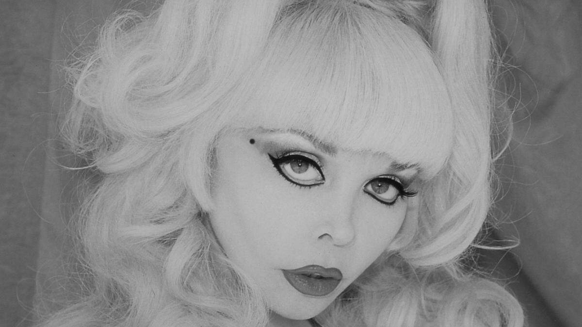 Media personality Angelyne is running the 2021 California recall election.