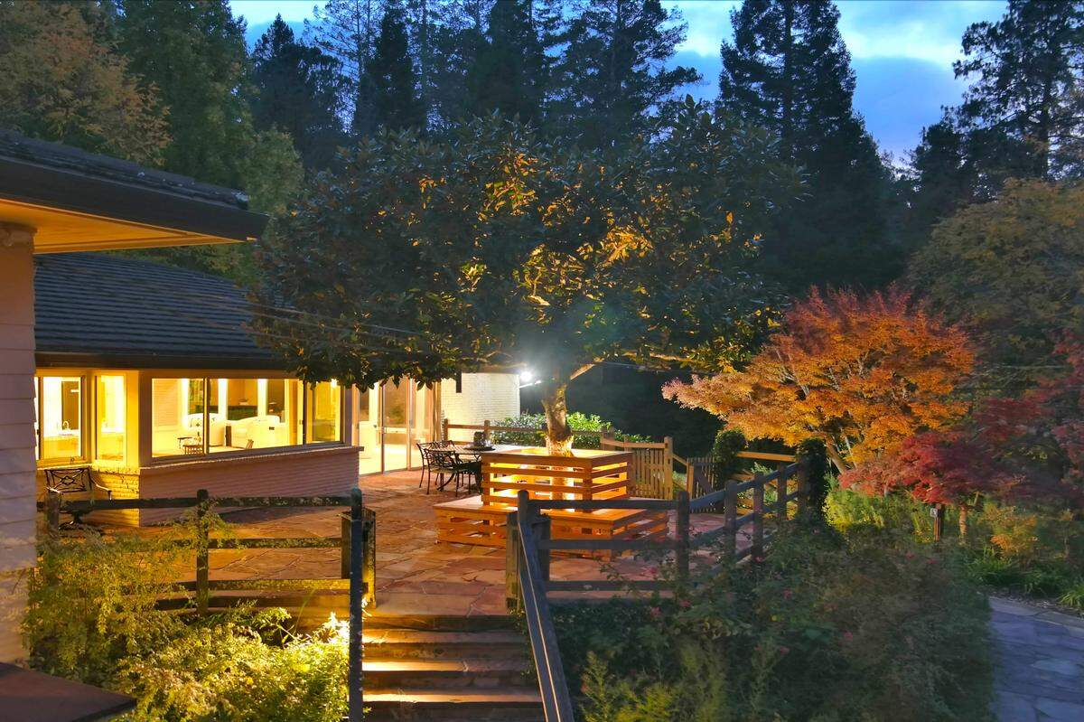 The former home of Peanuts creator Charles M. Schulz hits the market in California for $3.25 million.