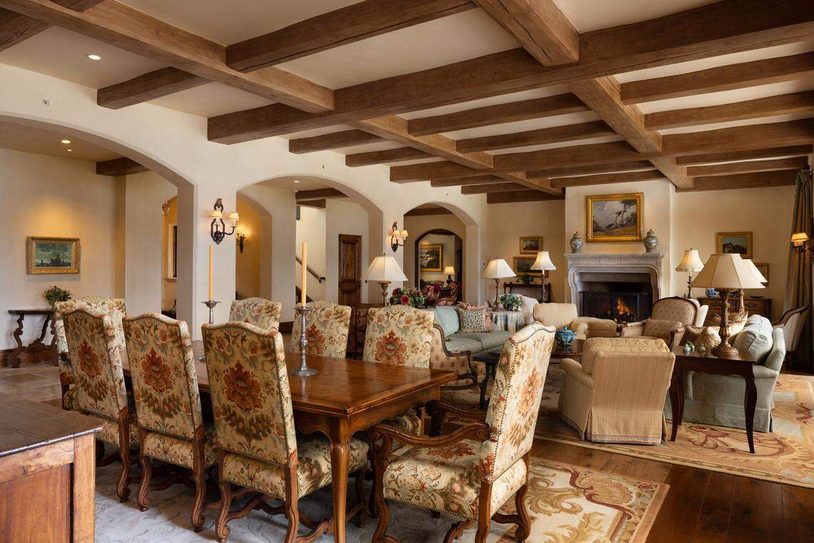 Home to business leader Carl H. Lindner III and Martha Lindner, “Gem Cove” blends family legacy with striking design and world-class amenities.