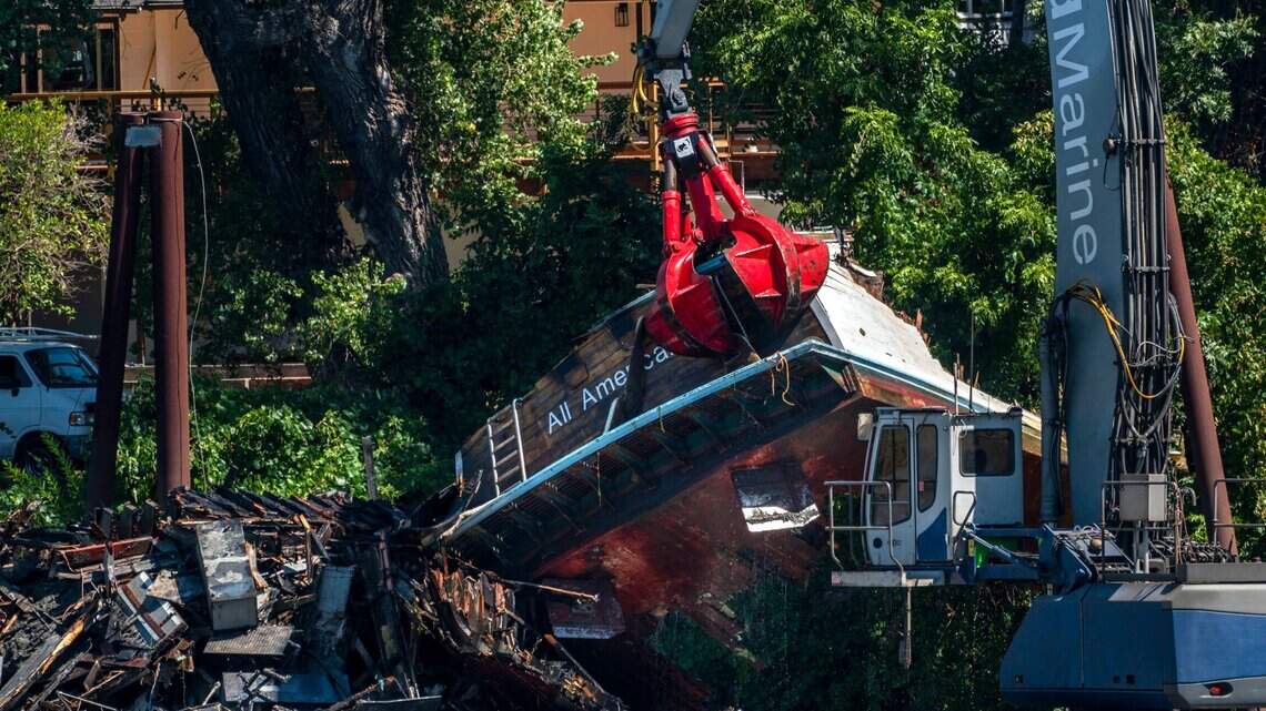 Are abandoned boats on the Sacramento River allowed to sink? Your question answered