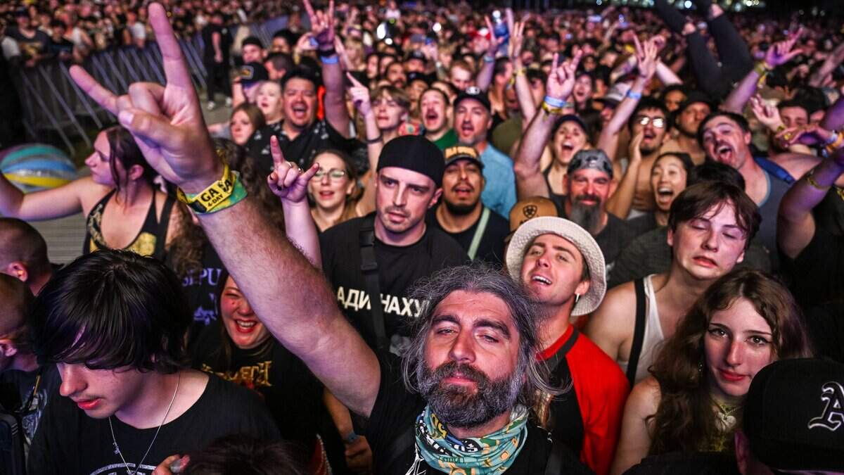 Aftershock Tag 3: Pierce The Veil, Babymetal und mehr treten am Samstag ...