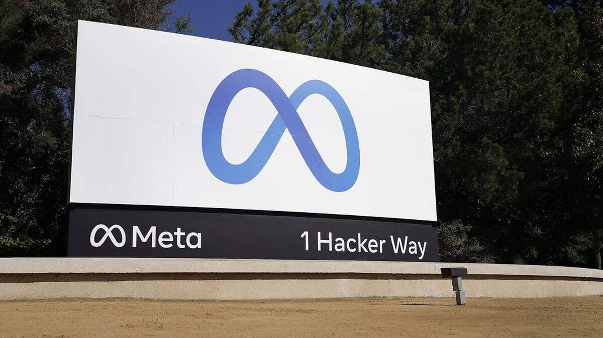 Facebook unveiled their new Meta sign at the company headquarters in Menlo Park, Calif., Thursday, Oct. 28, 2021. The parent company of Facebook, Meta is one of many opponents of AB 886 . Authored by Oakland Democrat Buffy Wicks, AB 886 seeks to force social media companies like Meta to pay for newspaper stories on their sites.(AP Photo/Tony Avelar)