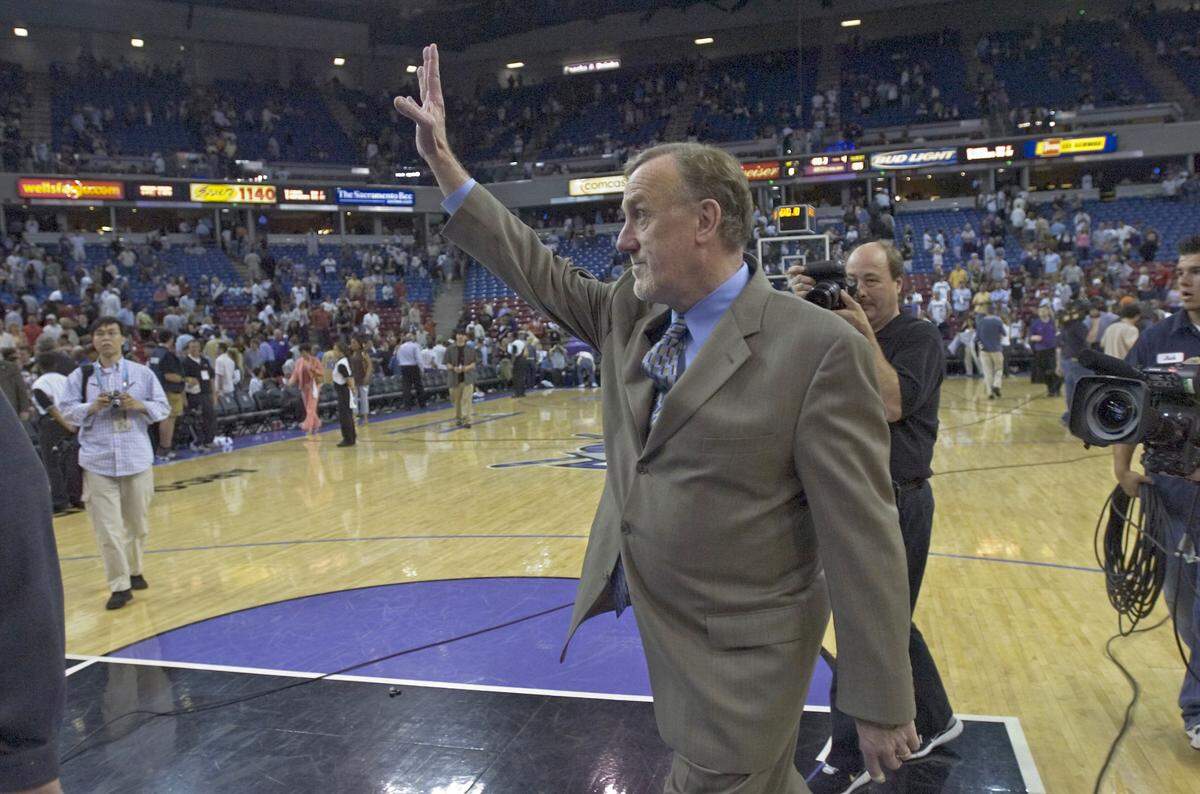 Kings head coach Rick Adelman walks off the court after the team’s 105-83 loss in Game 6 of the Western Conference playoff series between the Sacramento Kings and San Antonio Spurs at Arco Arena on Friday, May 5, 2006. It was his final game as coach, as the team opted not to renew his contract. 
